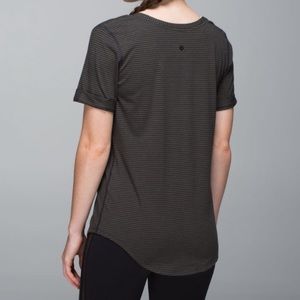 LULULEMON LOVE TEE V NECK GREEN STRIPED